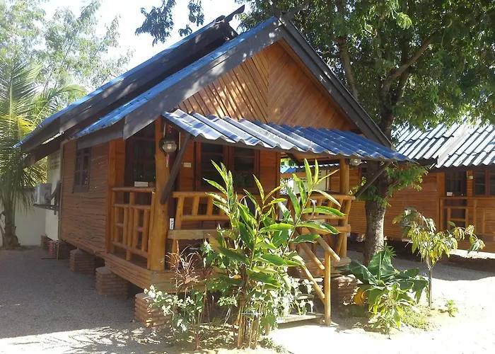 Suandarbporn Resort Mae Sot