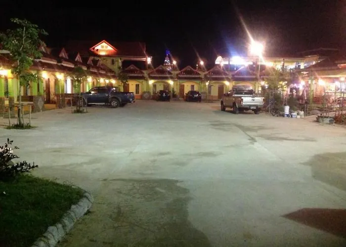 Romruen Resort